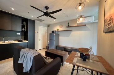 Crown Tower @ Empire City