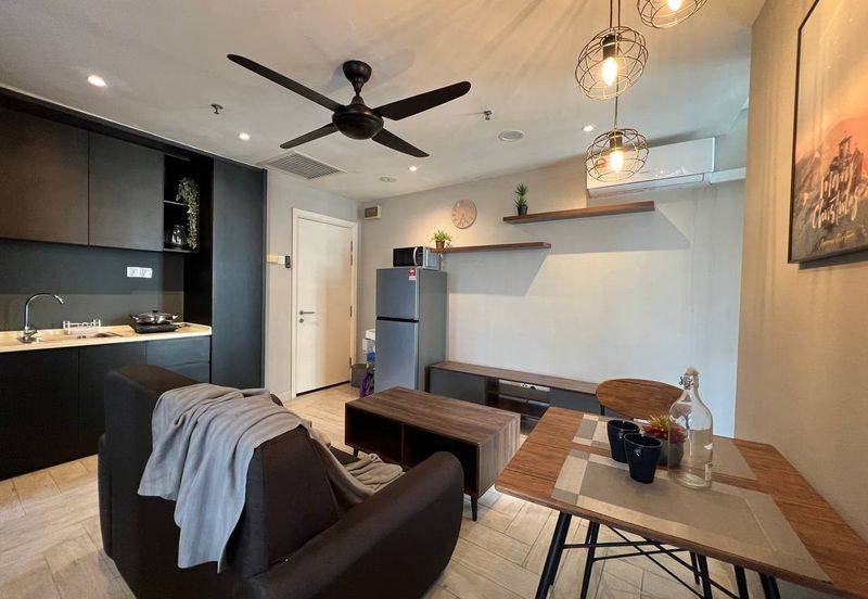 Crown Tower @ Empire City