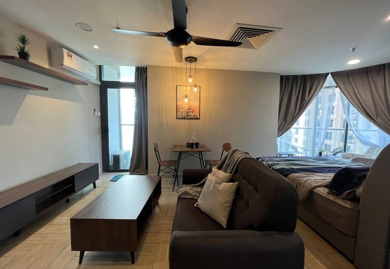 Crown Tower @ Empire City