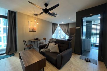 Crown Tower @ Empire City