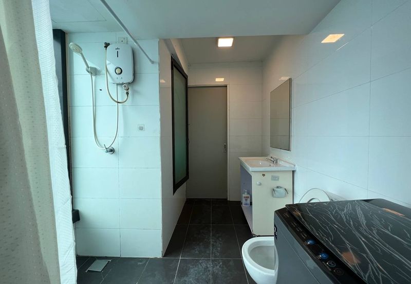 Halo Sunday @ Empire City