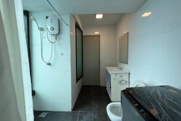 Halo Sunday @ Empire City