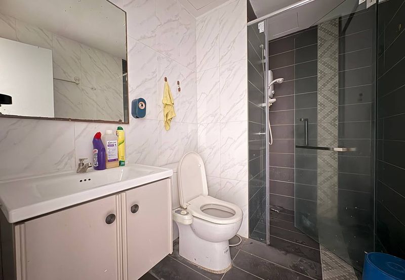 Crown Tower @ Empire City