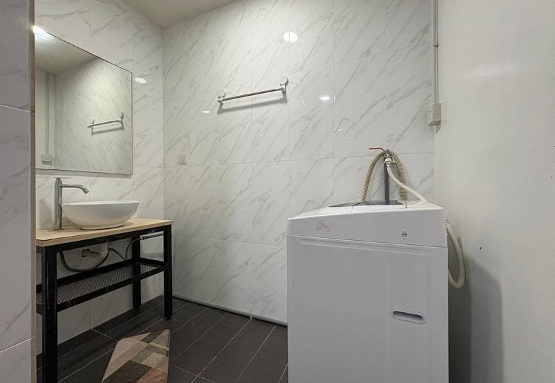 Crown Tower @ Empire City