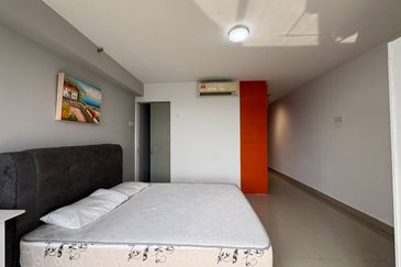 Halo Sunday @ Empire City