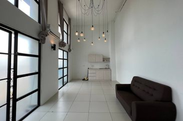 Colonial @ Empire city