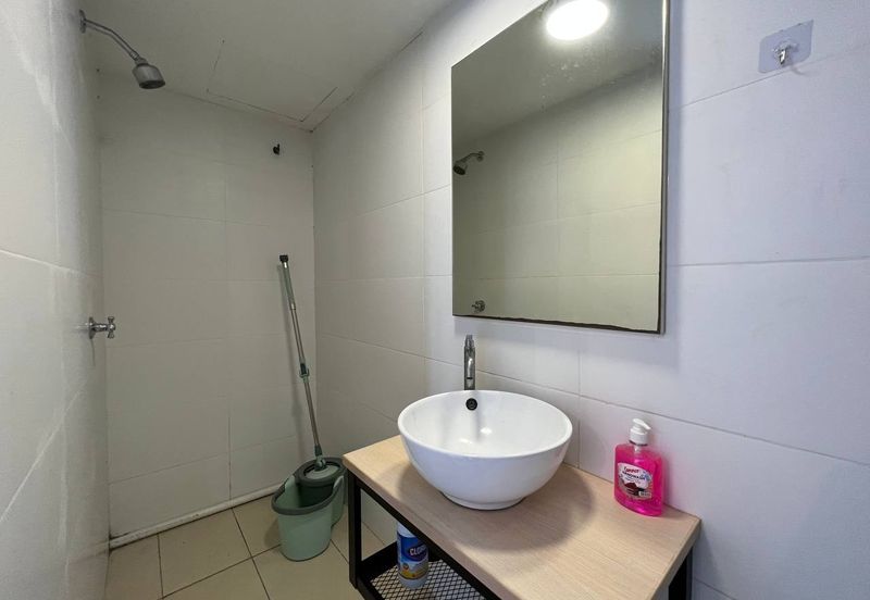 Colonial @ Empire city