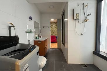 Halo Sunday @ Empire City