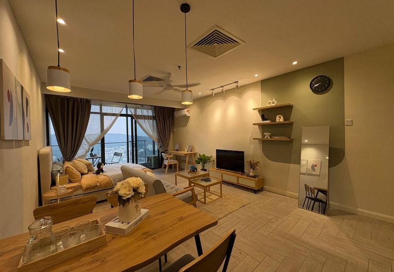 Crown Tower @ Empire City