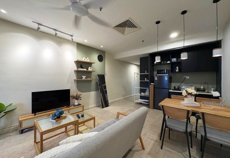 Crown Tower @ Empire City