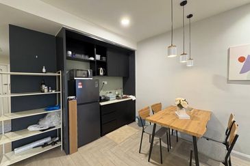 Crown Tower @ Empire City