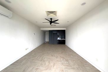 Crown Tower @ Empire City