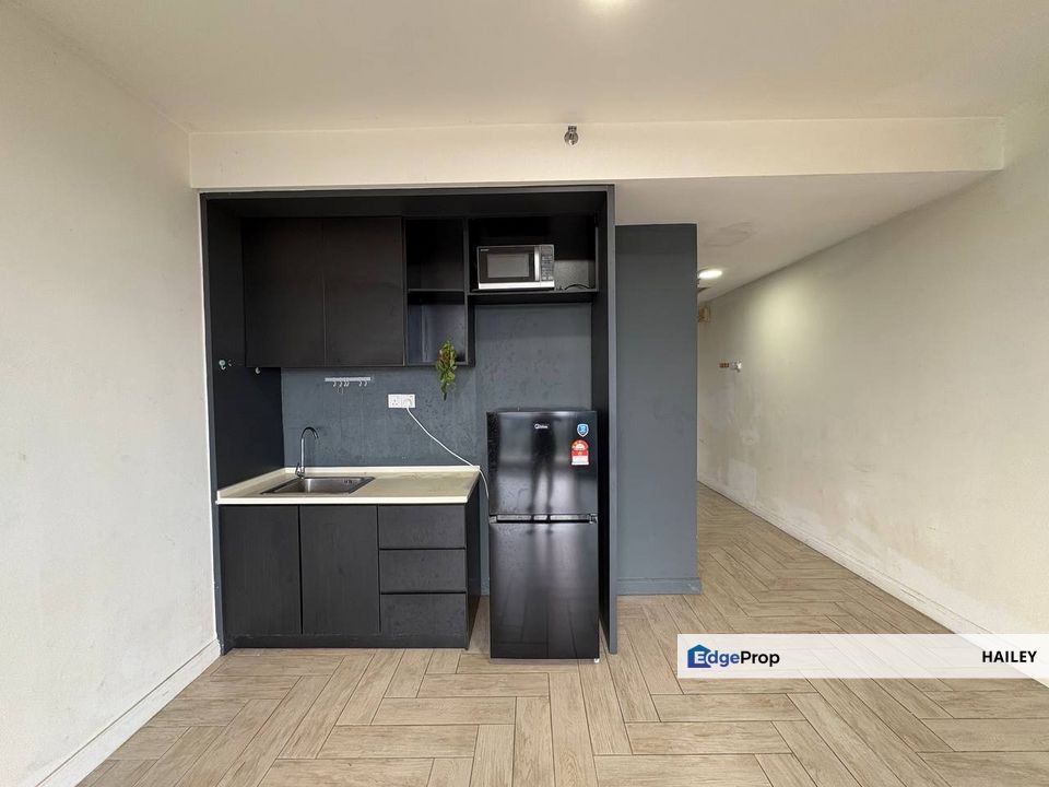  Partly Furnished Private Studio Unit Empire City PJ Damansara Perdana For Rent, Selangor, Petaling Jaya