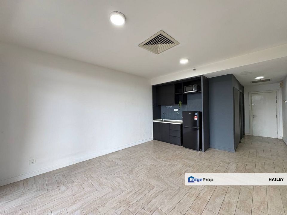  Partly Furnished Private Studio Unit Empire City PJ Damansara Perdana For Rent, Selangor, Petaling Jaya