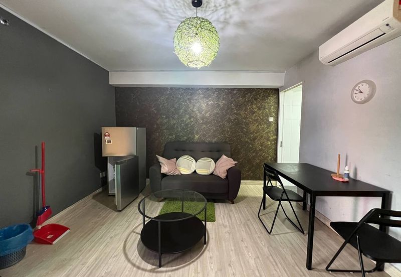 Halo Sunday @ Empire City