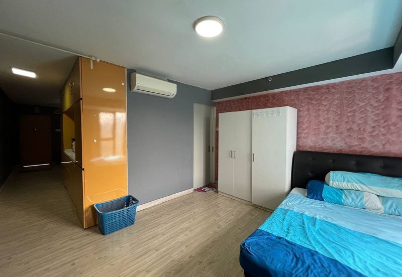 Halo Sunday @ Empire City