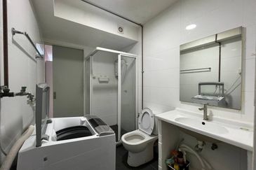 Halo Sunday @ Empire City