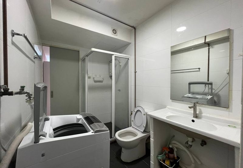 Halo Sunday @ Empire City