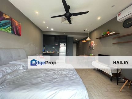 Fully Furnished Studio Unit Crown Tower Empire City PJ Damansara Perdana, Selangor, Petaling Jaya