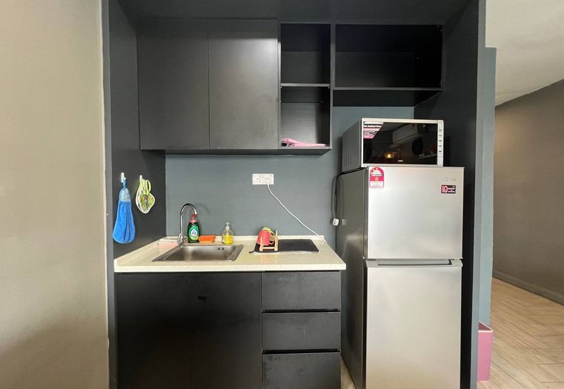 Crown Tower @ Empire City