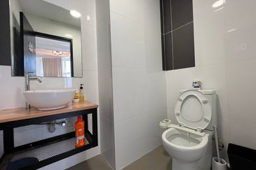 Tower M, Empire City