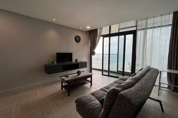 Crown Tower @ Empire City