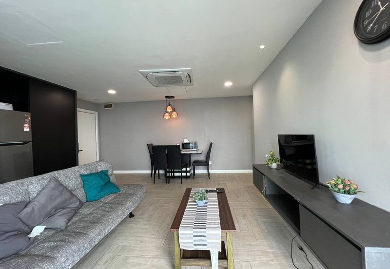 Crown Tower @ Empire City