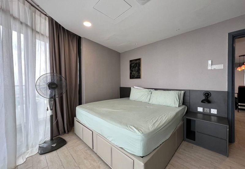 Crown Tower @ Empire City