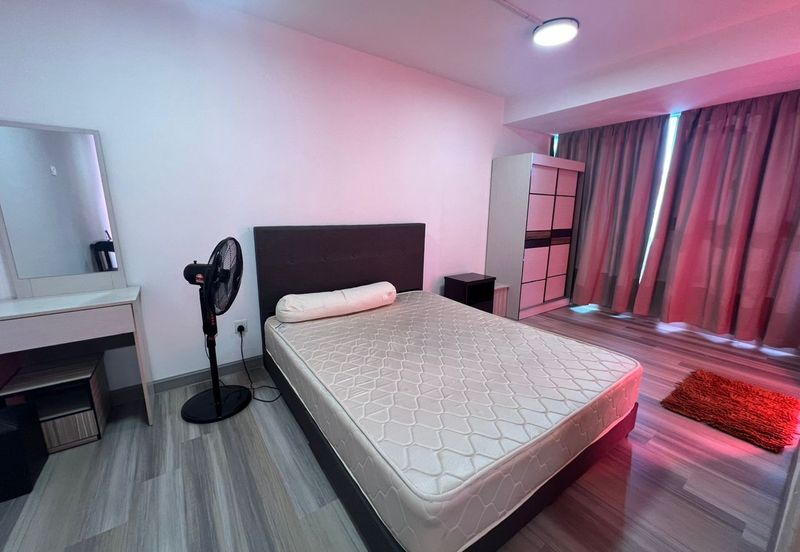 Halo Sunday @ Empire City