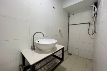 Colonial @ Empire city