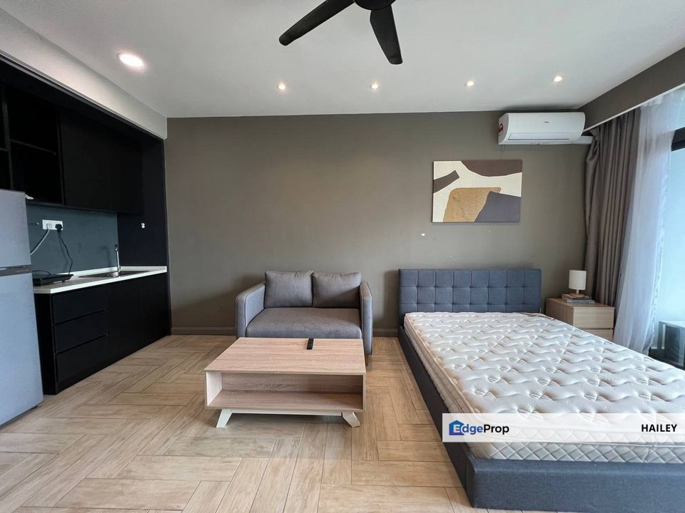 Fully Furnished Studio Crown Tower Empire City PJ Damansara, Selangor, Petaling Jaya
