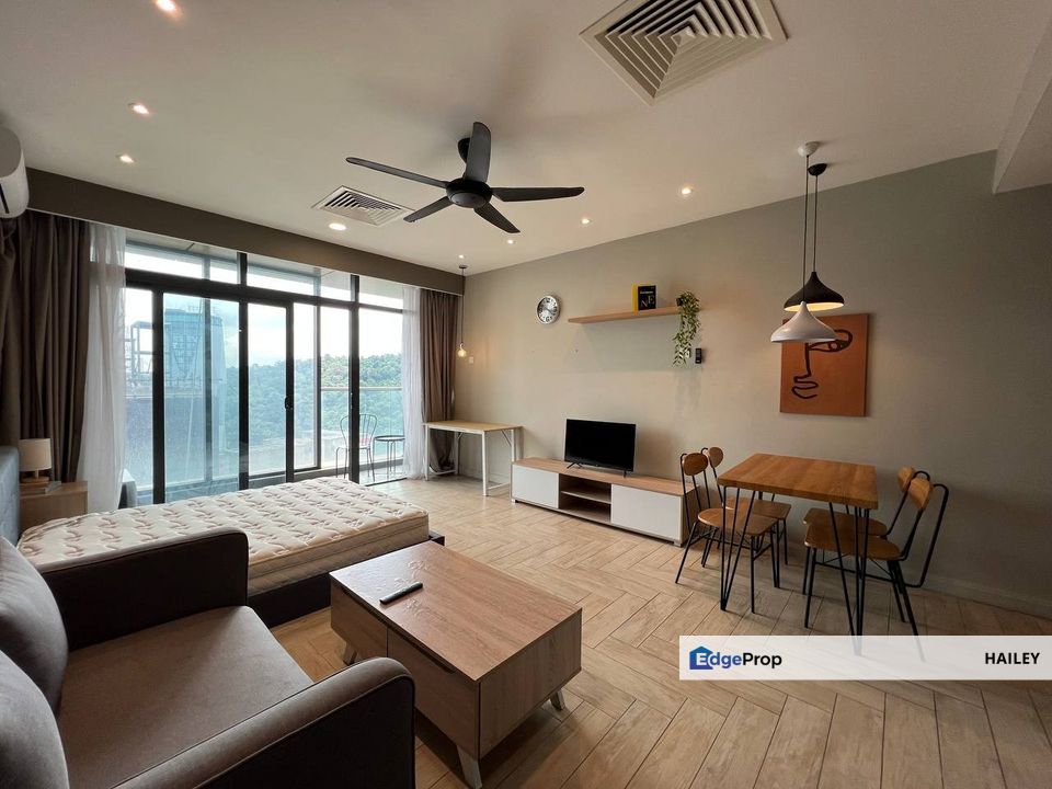 Fully Furnished Studio Crown Tower Empire City PJ Damansara, Selangor, Petaling Jaya