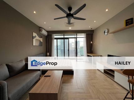 Fully Furnished Studio Crown Tower Empire City PJ Damansara, Selangor, Petaling Jaya