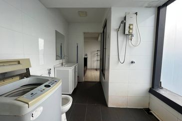 Halo Sunday @ Empire City