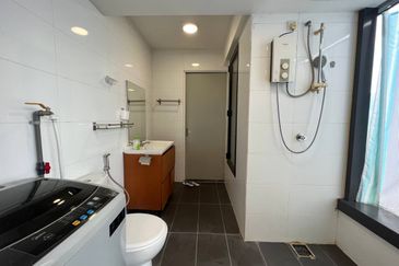 Halo Sunday @ Empire City