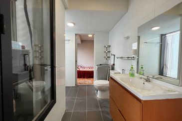 Halo Sunday @ Empire City