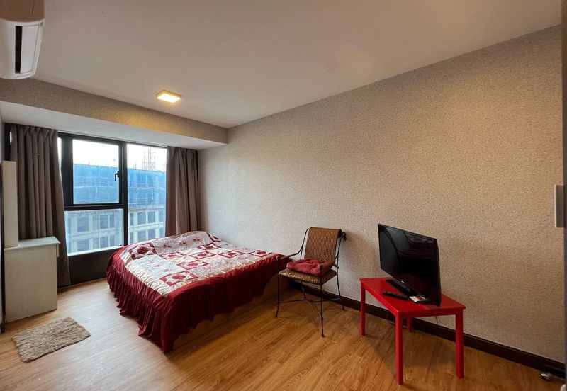 Halo Sunday @ Empire City