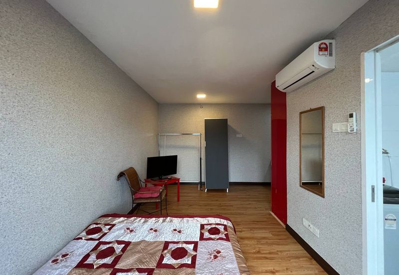 Halo Sunday @ Empire City