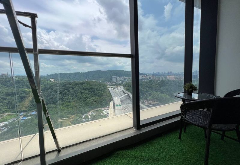 Crown Tower @ Empire City