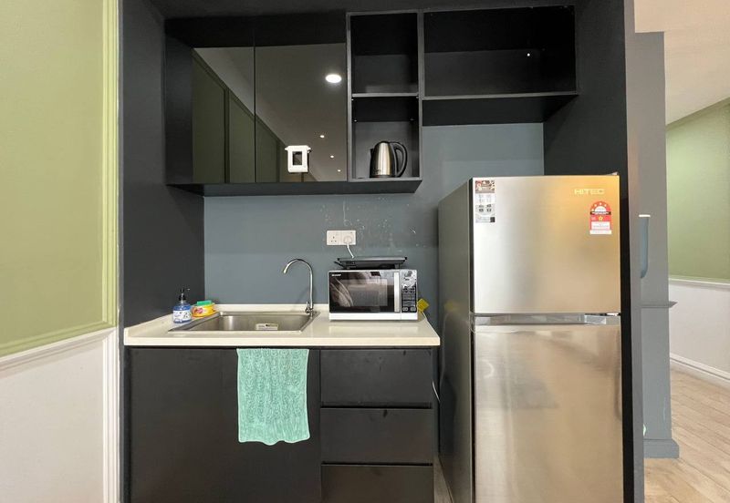 Crown Tower @ Empire City