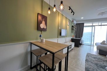 Crown Tower @ Empire City