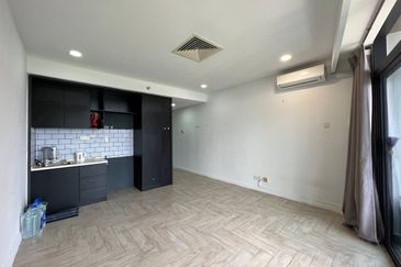 Crown Tower @ Empire City