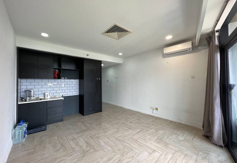 Crown Tower @ Empire City