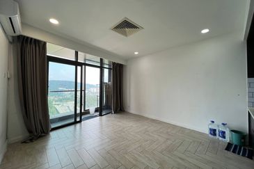 Crown Tower @ Empire City