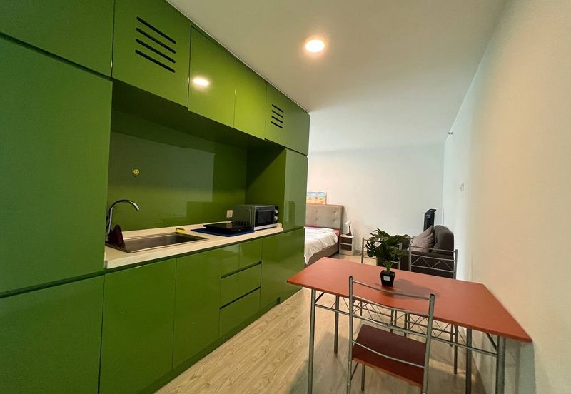 Halo Sunday @ Empire City