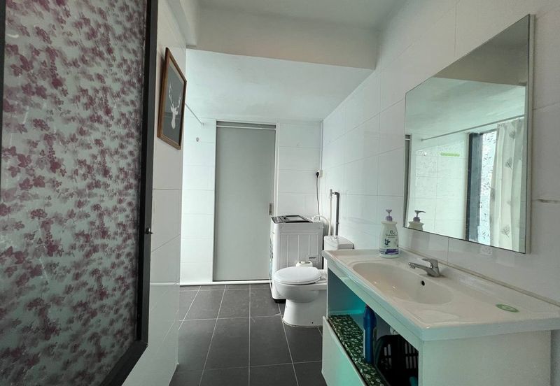 Halo Sunday @ Empire City