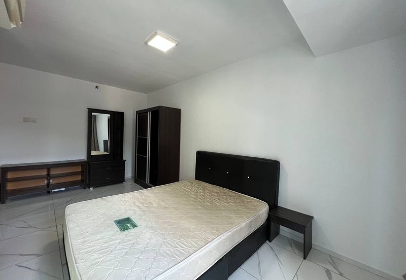 Halo Sunday @ Empire City