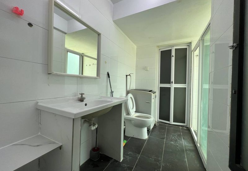 Halo Sunday @ Empire City