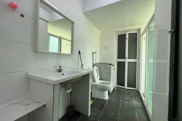 Halo Sunday @ Empire City