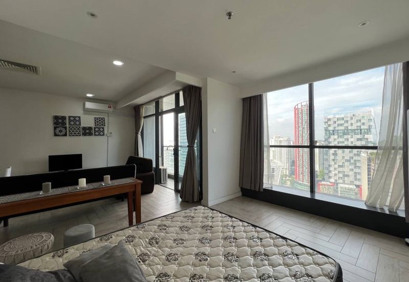 Crown Tower @ Empire City